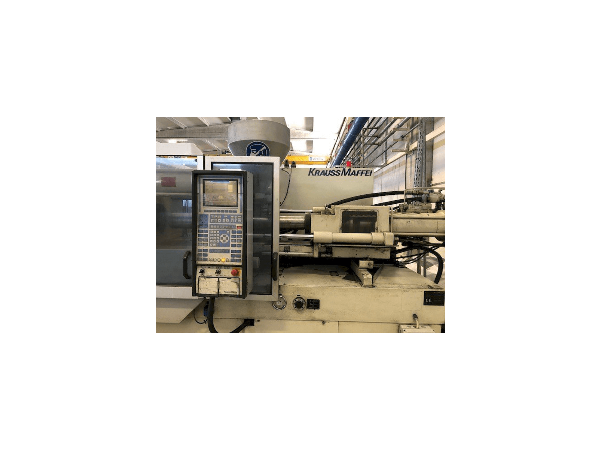 Makine Krauss Maffei 150-700 C2 - Önden görünüm