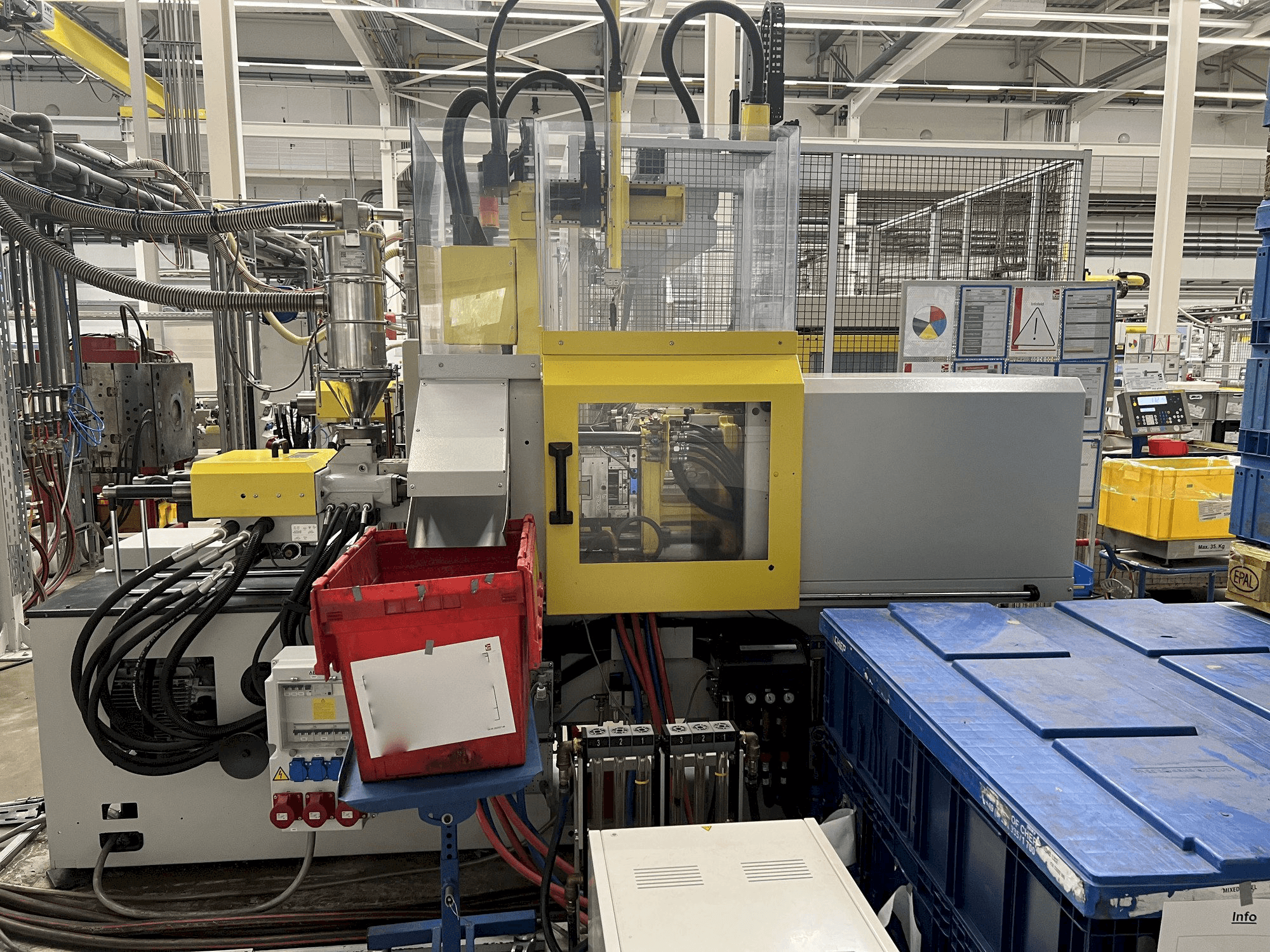 Makine Arburg 270S 350 - 70 - Önden görünüm