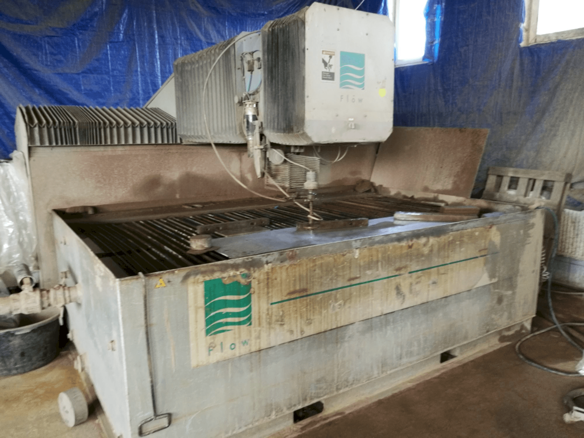 Makine Flow IFB 2412 - Önden görünüm