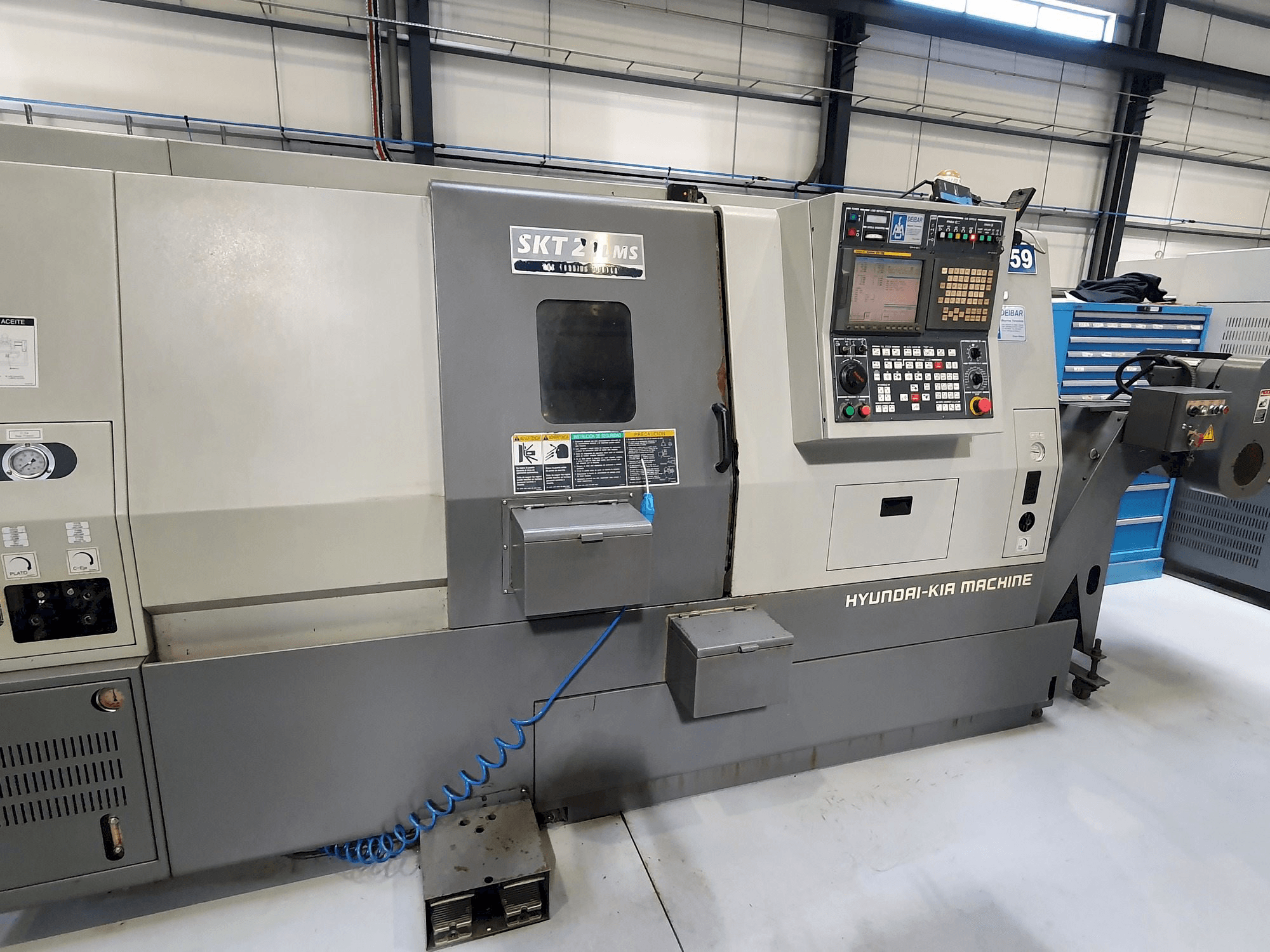 Makine Hyundai SKT21LMS - Önden görünüm