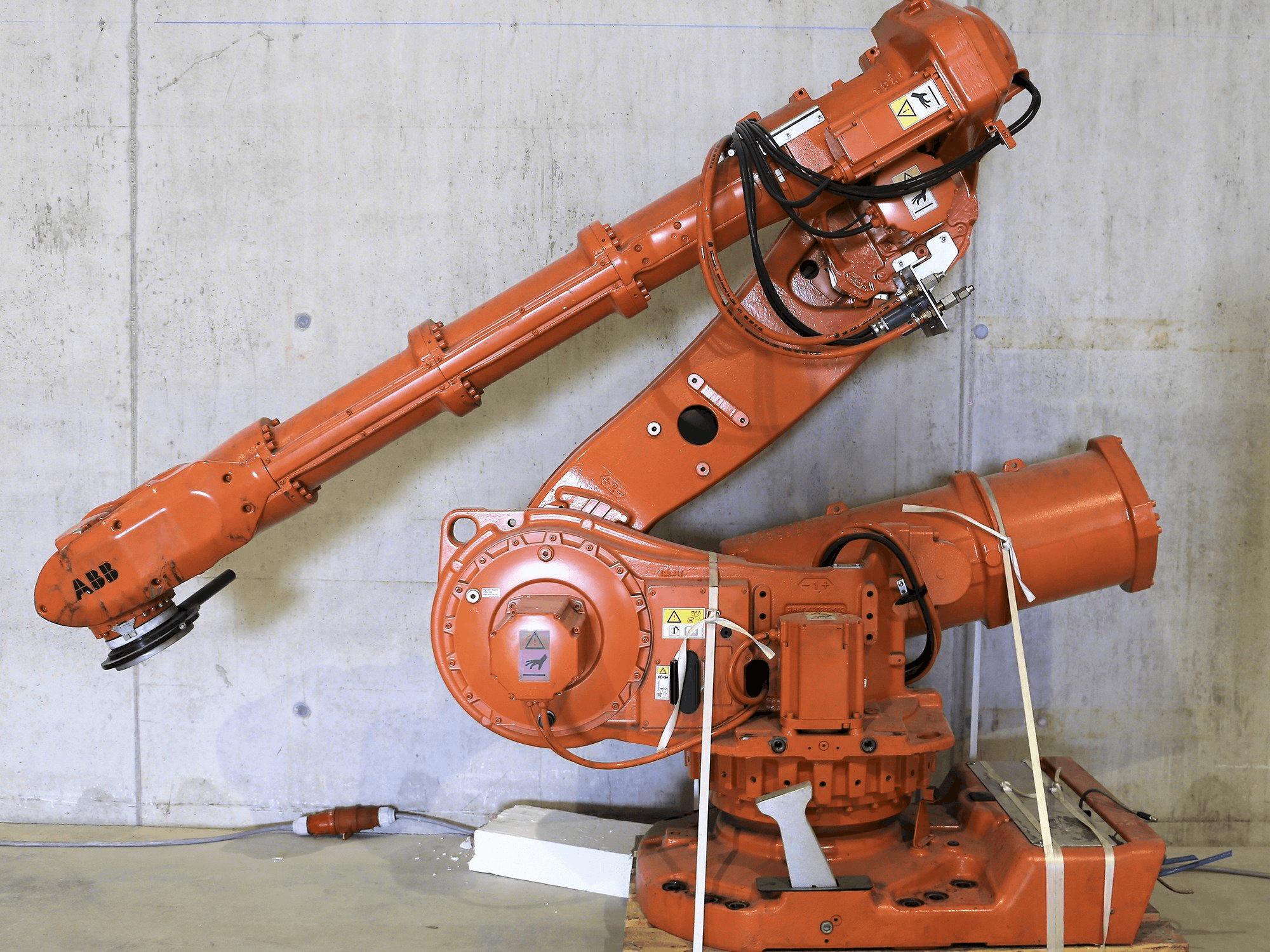 Makine ABB - Önden görünüm 6650