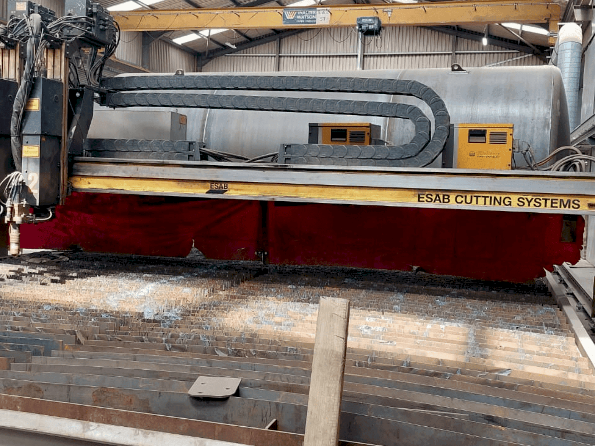 Makine ESAB Suprarex SXE 5000 - Önden görünüm