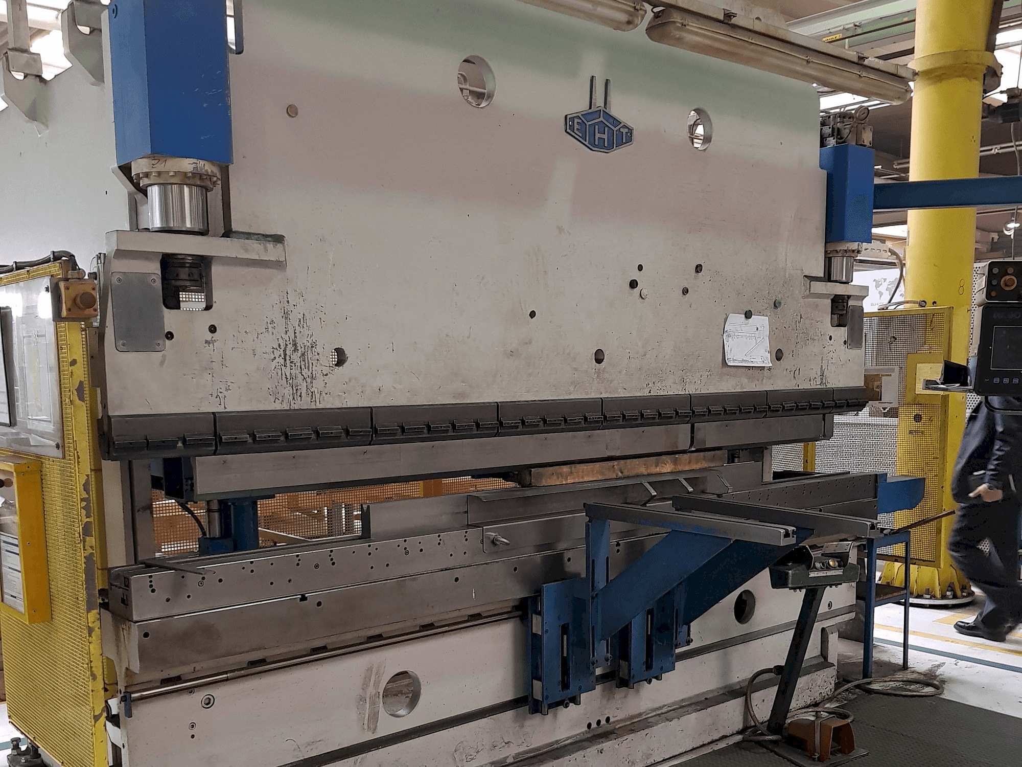 Makine EHT EHPS 11-35 - Sol taraftaki görüntü