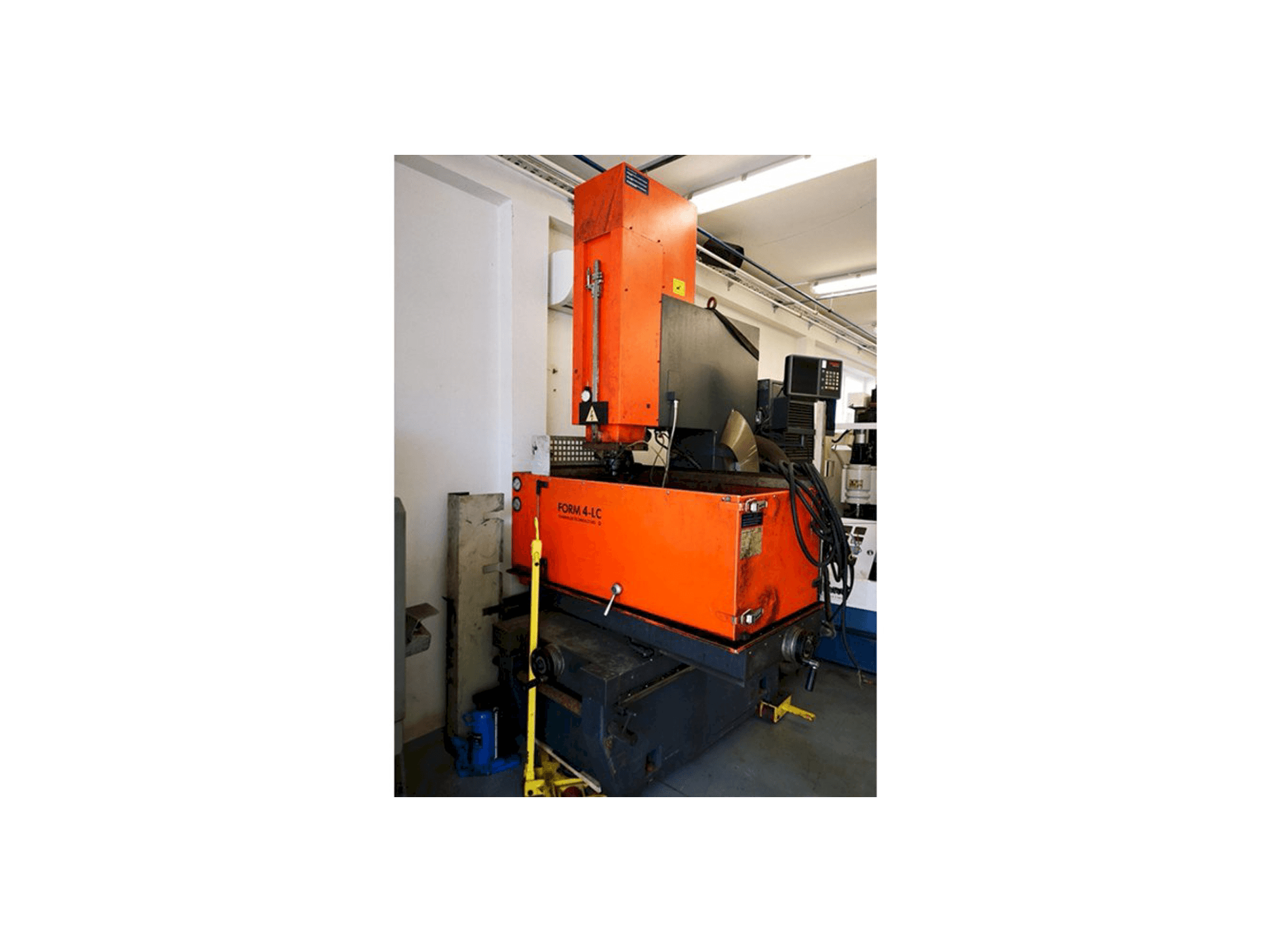 Makine CHARMILLES Form 4-LC - Önden görünüm