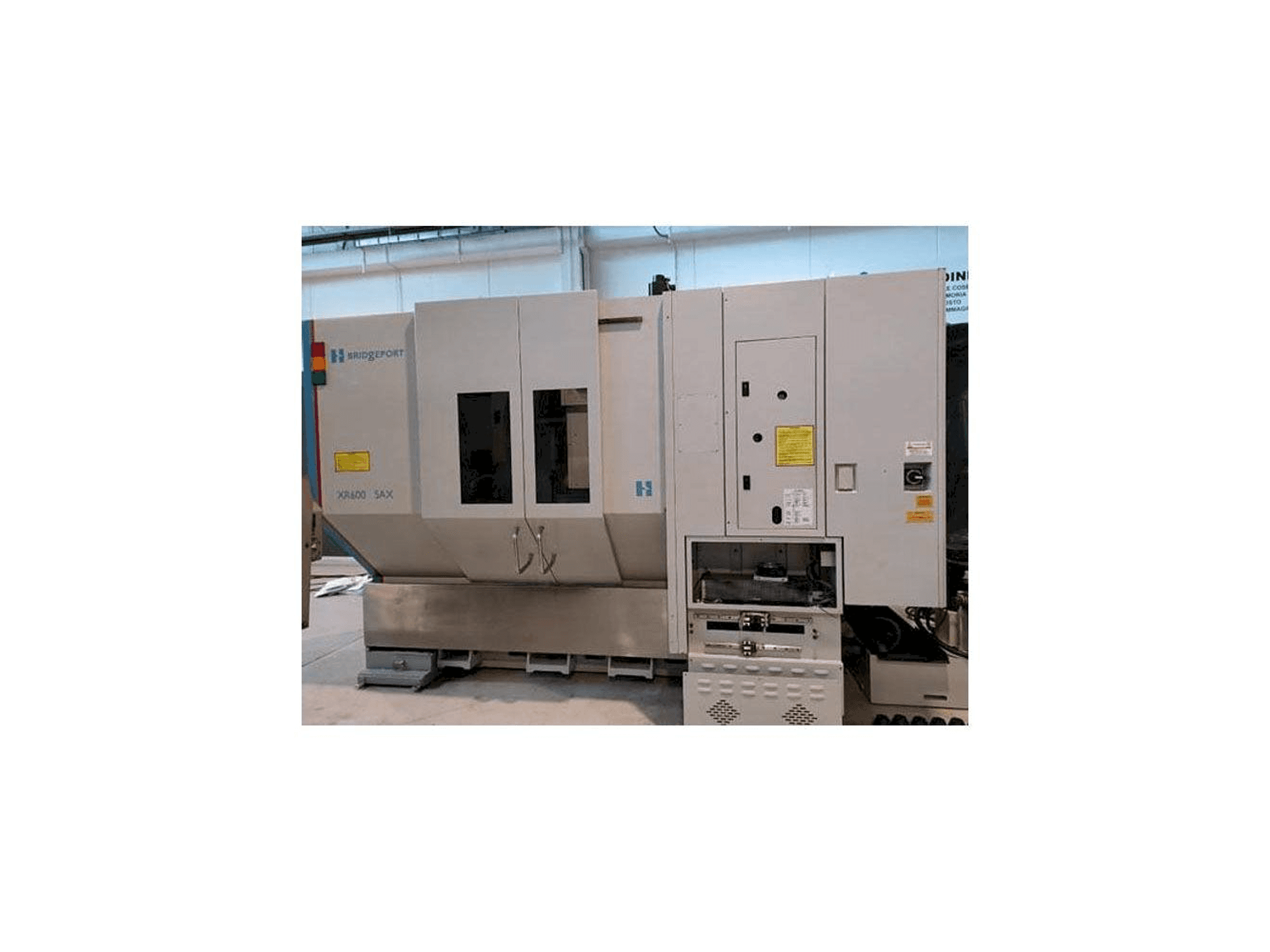 Makine HARDINGE XR 600 5AX - Önden görünüm