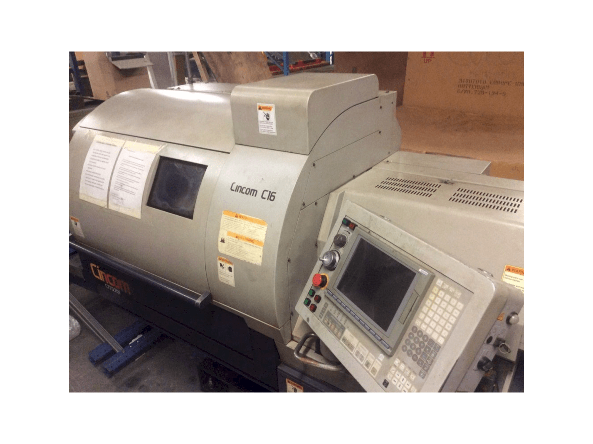 Makine Citizen C16 VII - Önden görünüm