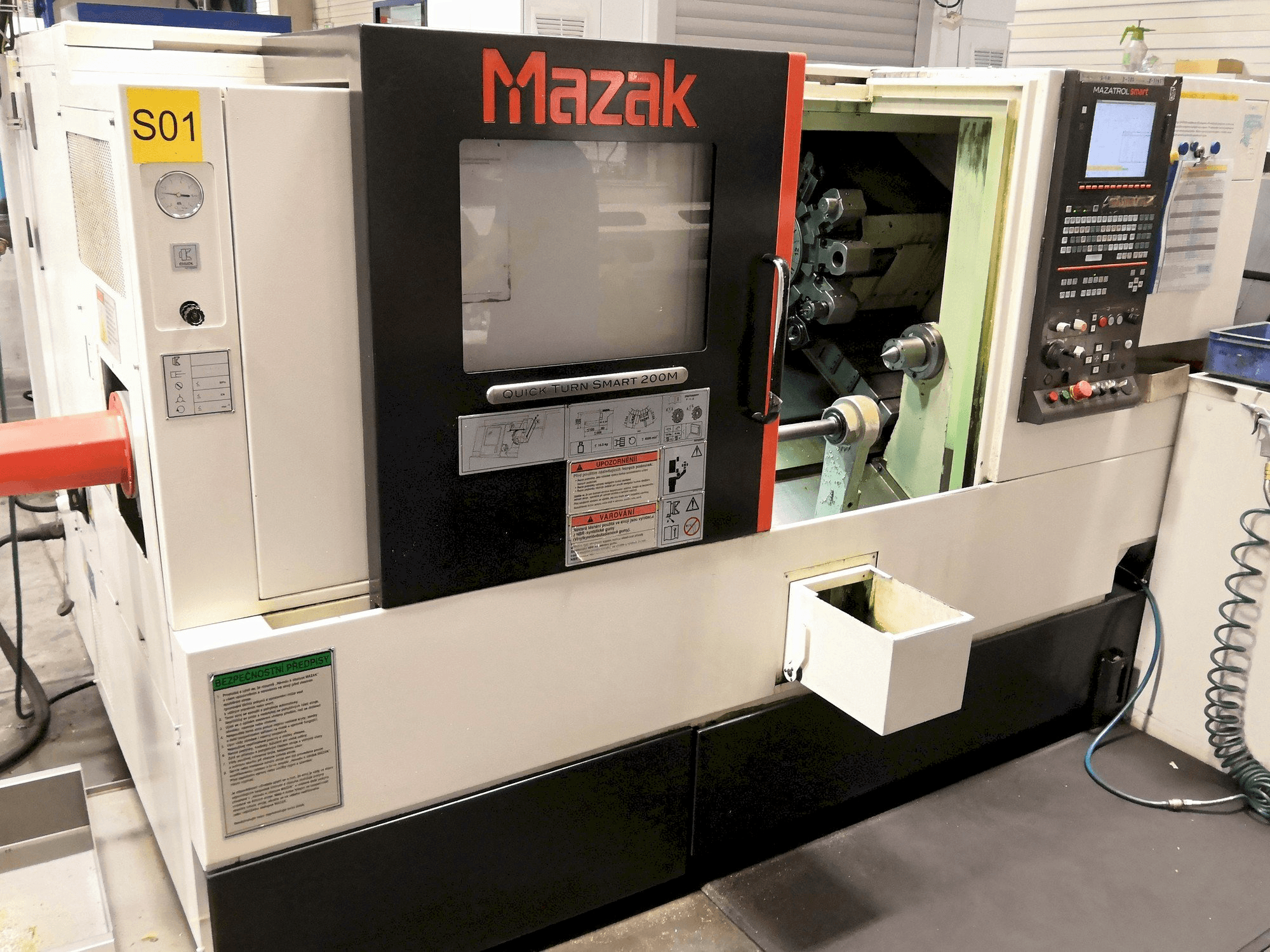Makine Mazak Quick Turn Smart 200M - Önden görünüm