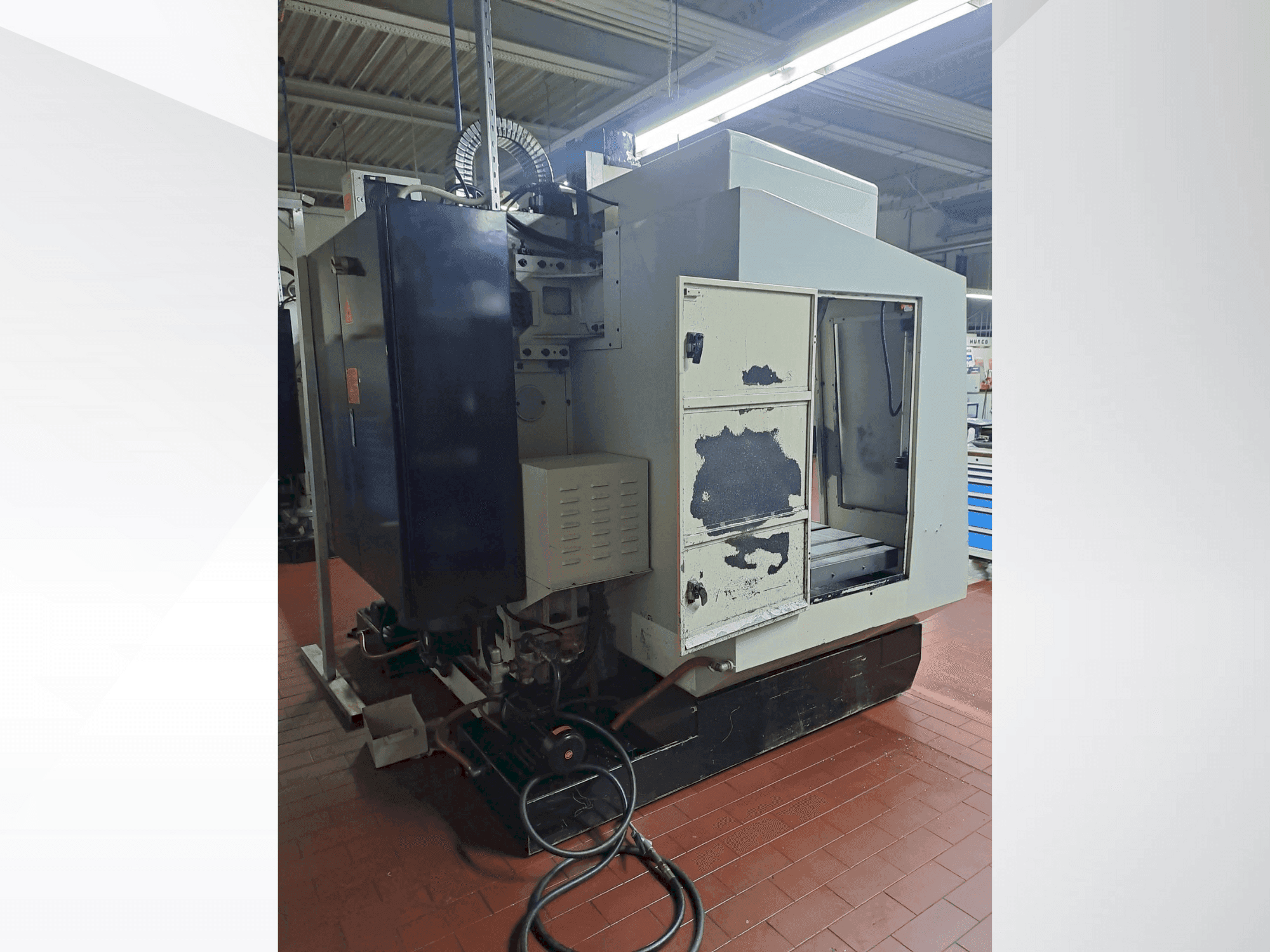 Makine Hurco VMX40 - Önden görünüm