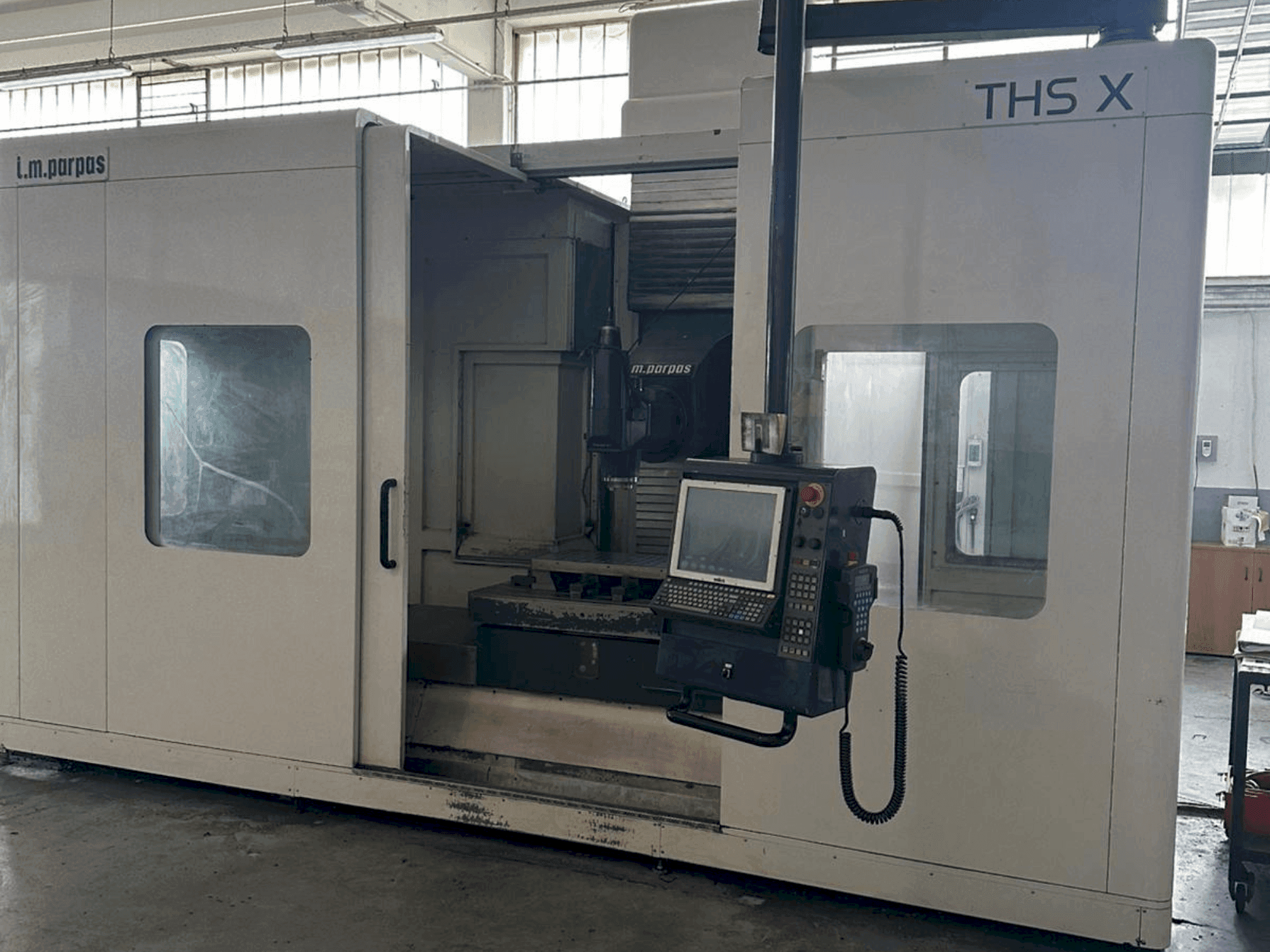 Makine Parpas THS125/2000TG - Önden görünüm