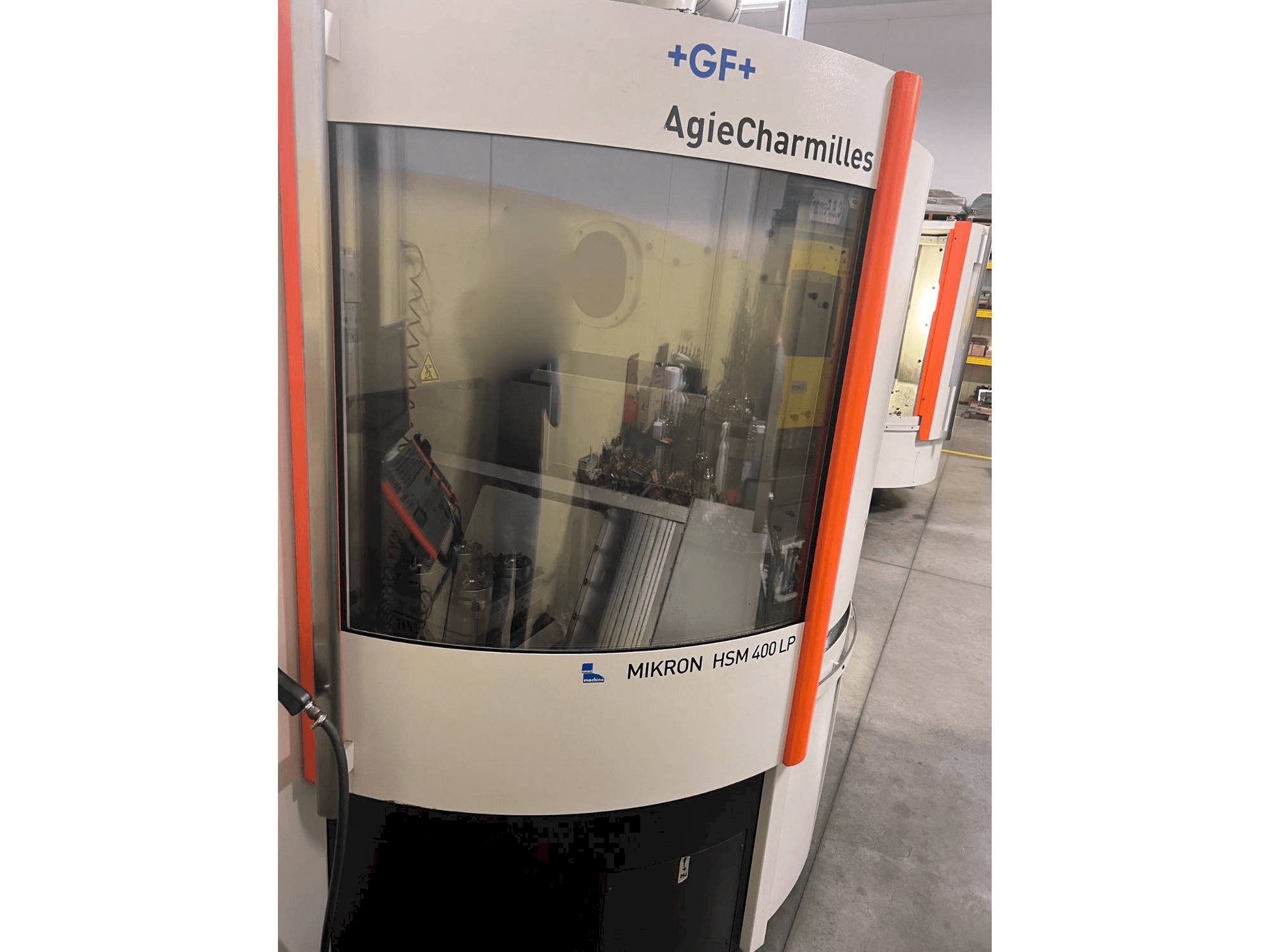 Makine AgieCharmilles MIKRON HSM 400 LP - Önden görünüm