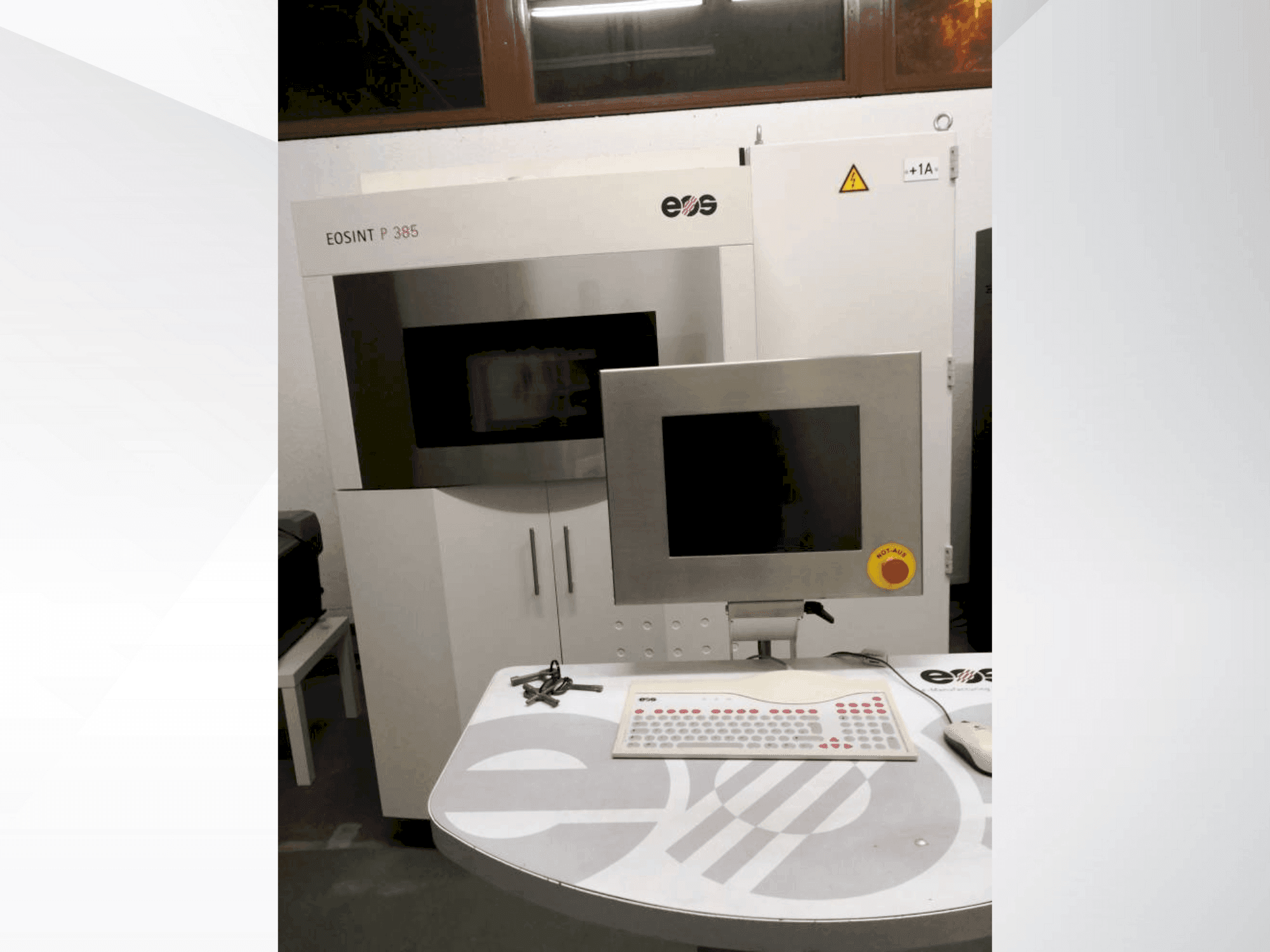 Makine EOS SLS P-385 - Önden görünüm