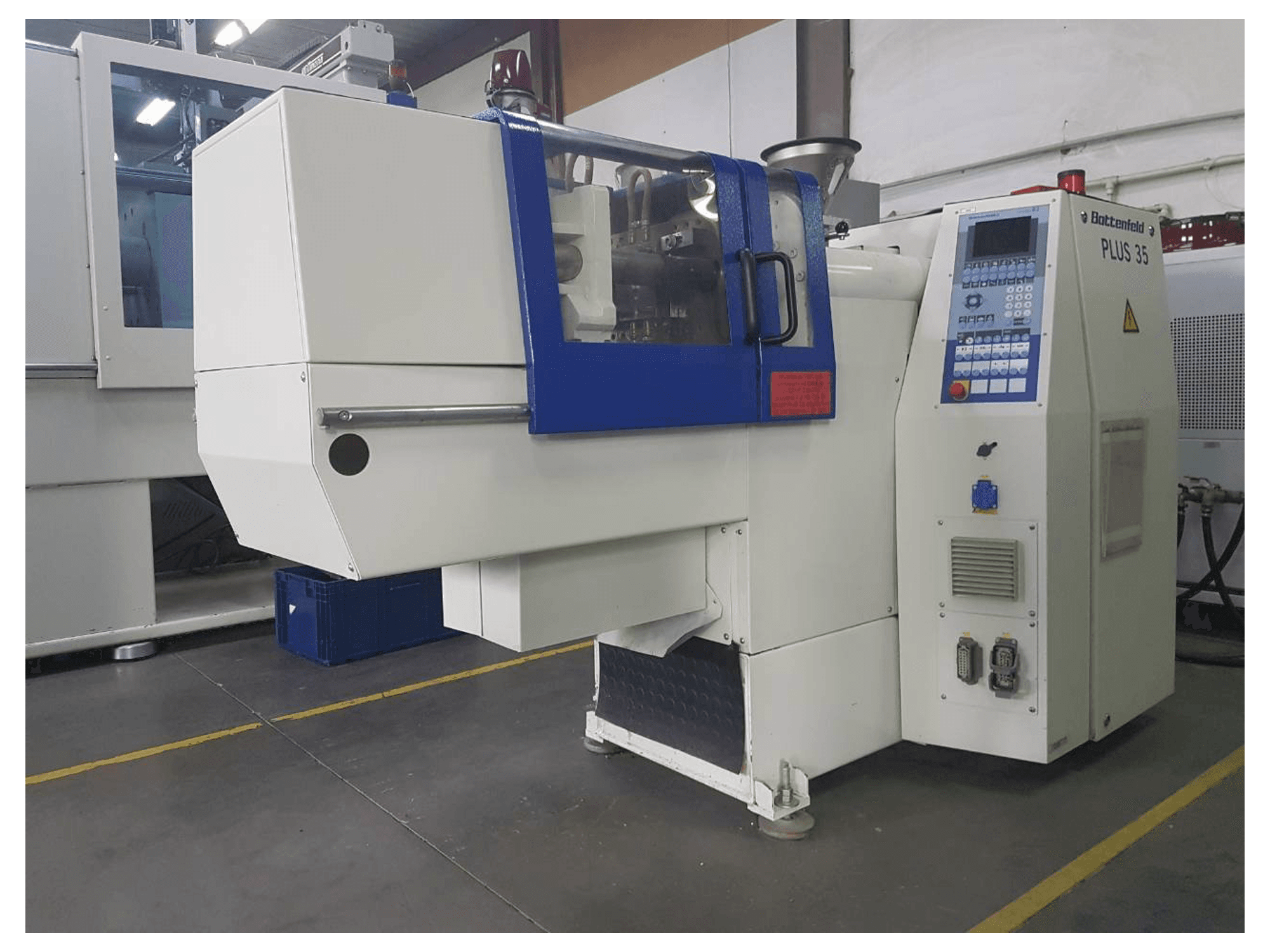 Makine Battenfeld PLUS 35/75 - Önden görünüm