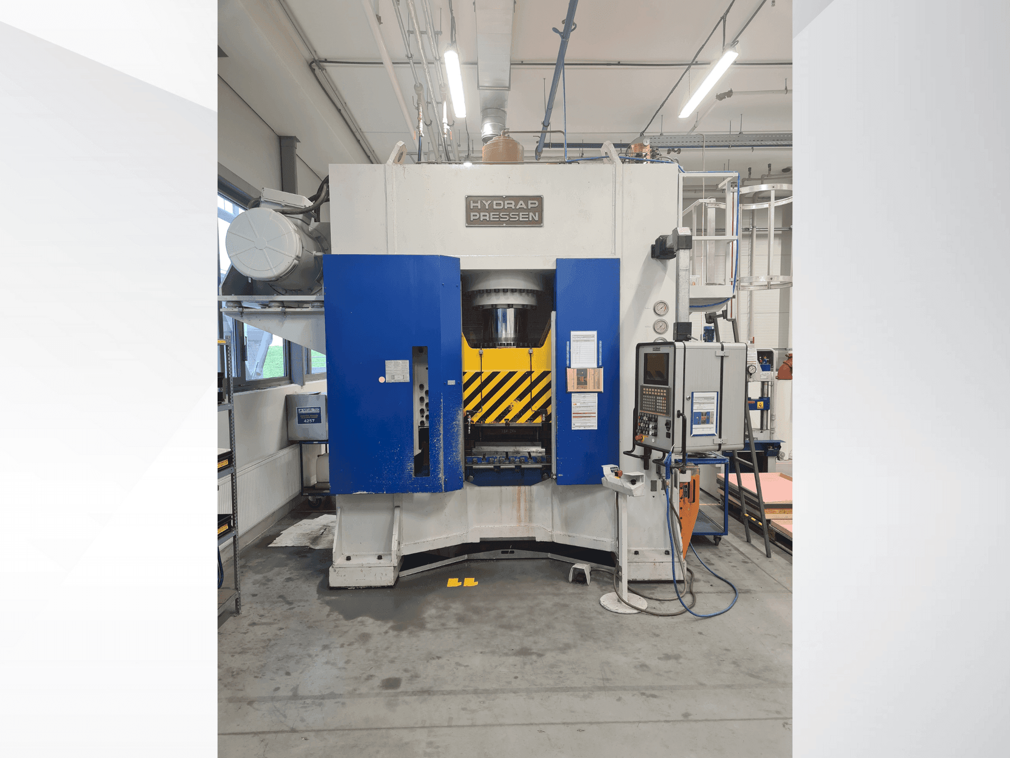 Makine HYDRAP HPDB 400 - Önden görünüm